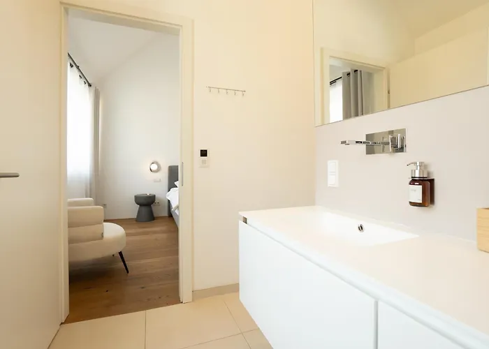 דירה Spacious And Stylish Two-level Retreat וינה