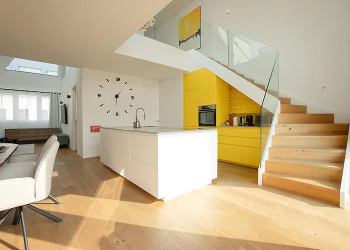 דירה Spacious And Stylish Two-level Retreat וינה